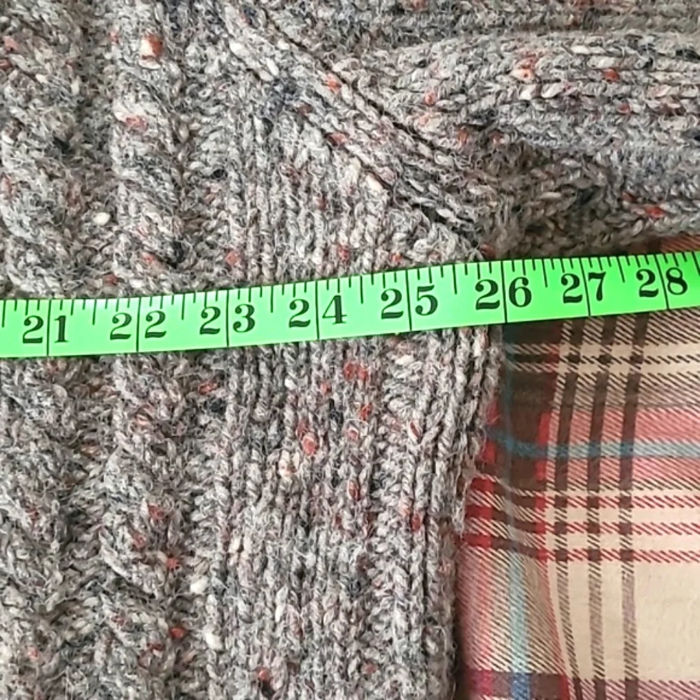 GAP Wool Sweater - Picture 10 of 12